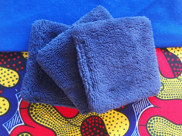 Panière Wax Cathy et 10  lingettes bleues