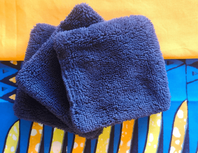 Panière Wax Clodette et 10 lingettes bleues