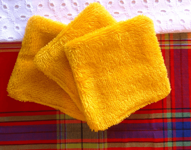Panière Madras et 10 lingettes jaunes